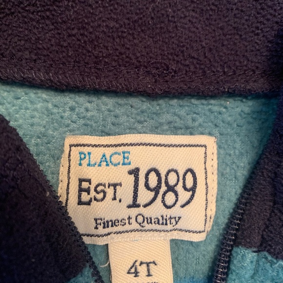 Children’s place 4T boys pullover - Picture 3 of 3